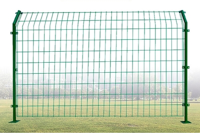 现货供应各类护栏网 从高速公路到圈地栅栏的全面解析