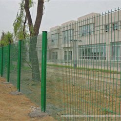 防护网与风水球 家居安全与美学的巧妙融合